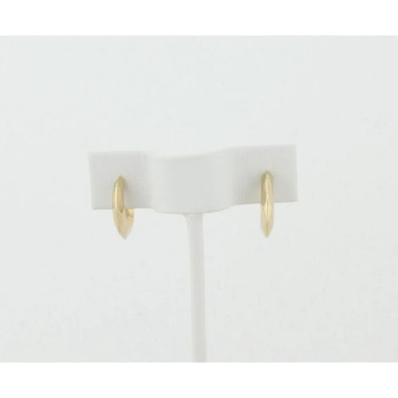 14k Yellow Gold Small Hoop Earrings 5/8" Hoops - Picture 4 of 6